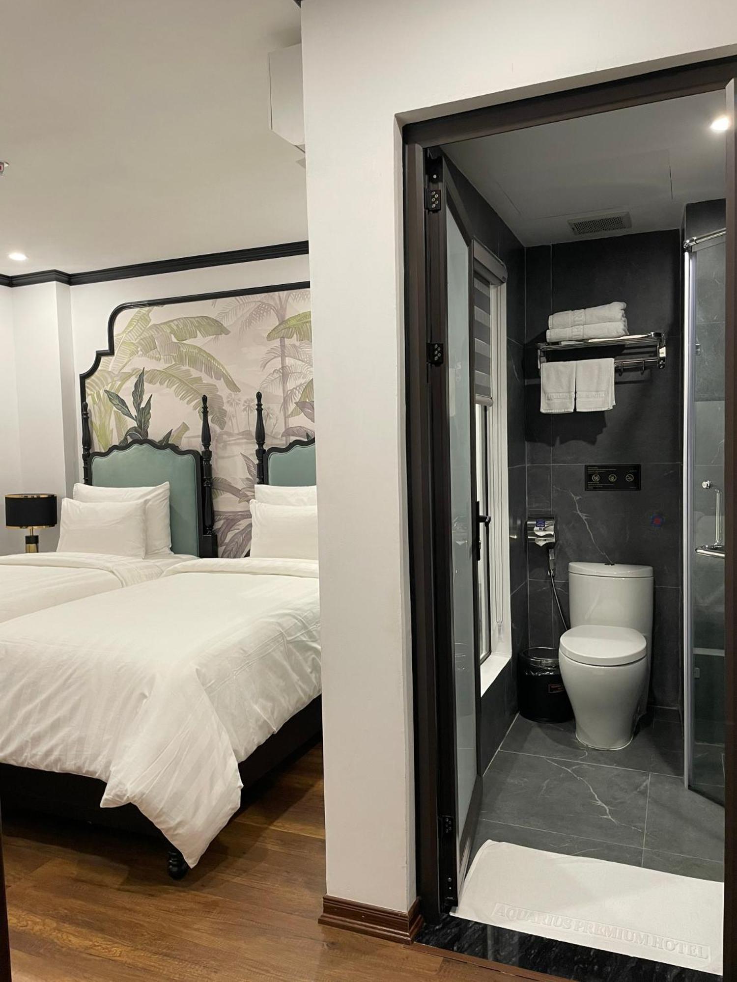 Aquarius Premium Hotel Hanoi Bagian luar foto